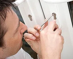 Gallery Locksmith Store Newington, CT 860-973-2425 - 16-Emergency-Unlock